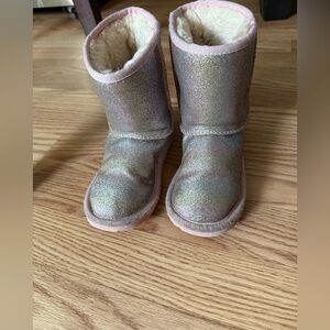 UGG Kids Boots in Shimmering Pink and Cream
